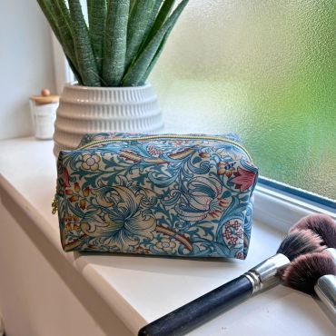 William Morris Lily Cornflower Water Repellent Wash Bag